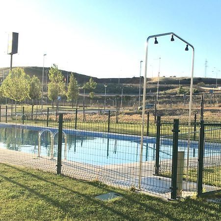 Apartamento Nuevo, Accesible Y Con Piscina !!! サラマンカ エクステリア 写真