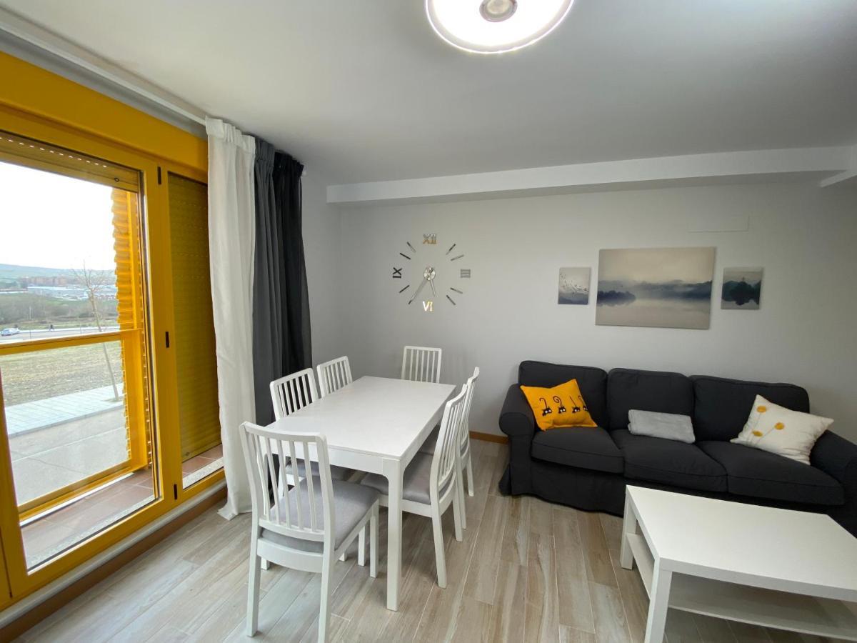 Apartamento Nuevo, Accesible Y Con Piscina !!! サラマンカ エクステリア 写真