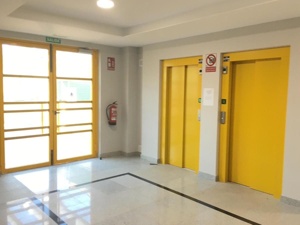Apartamento Nuevo, Accesible Y Con Piscina !!! サラマンカ エクステリア 写真